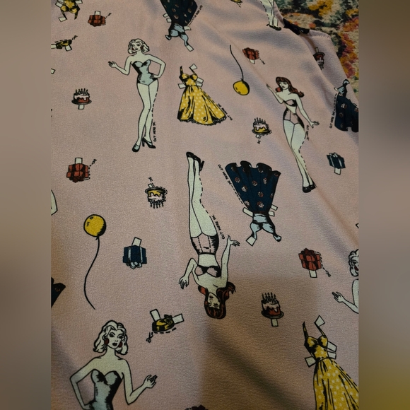 SMAK PARLOUR PAPERDOLL PATTERN SZ L DRESS. *BELT NOT INCLUDED* - Picture 4 of 8